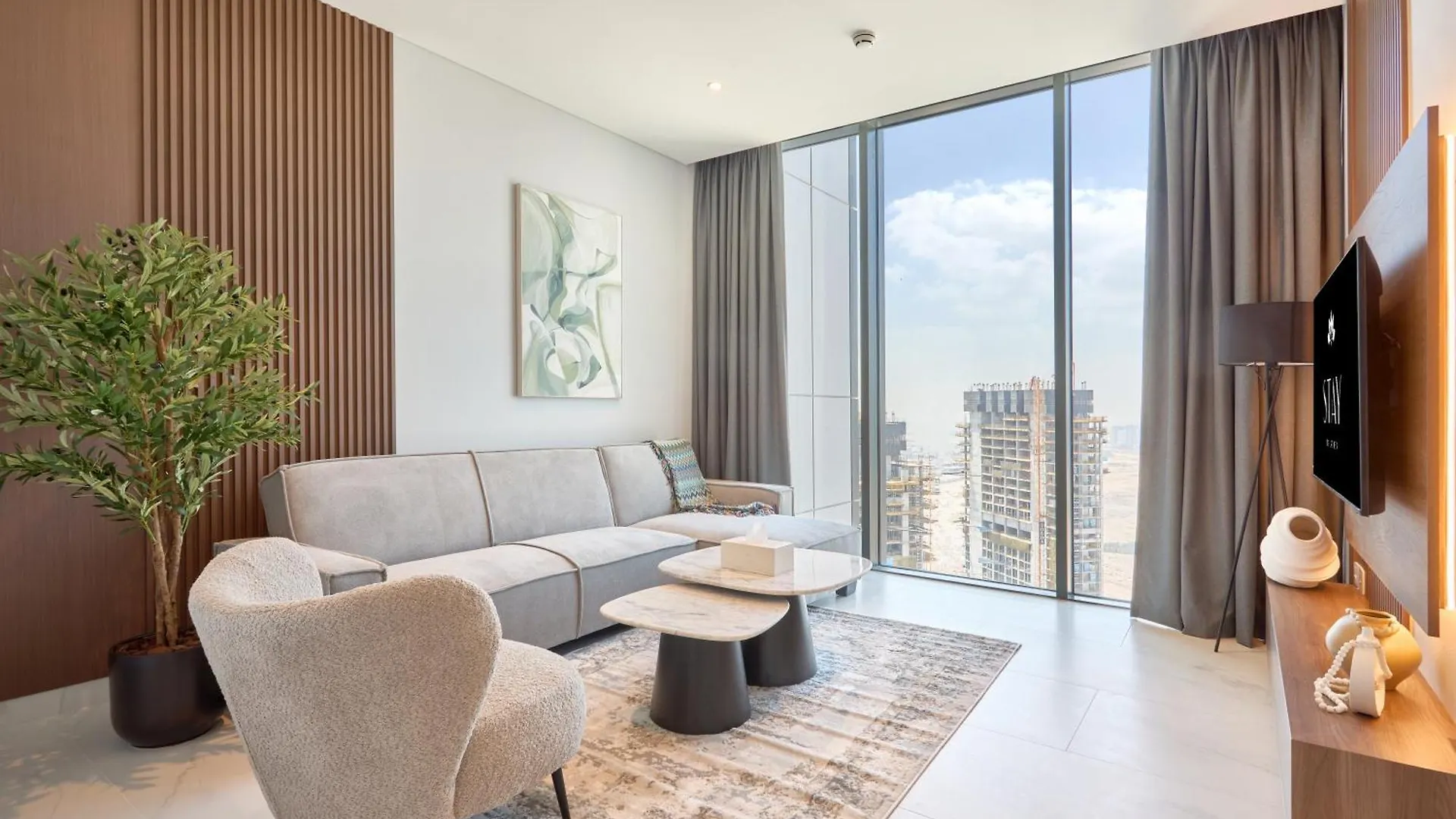 STAY BY LATINEM Luxury 1BR Holiday Home CVG 4010 Near Burj Khalifa Dubai Apartment